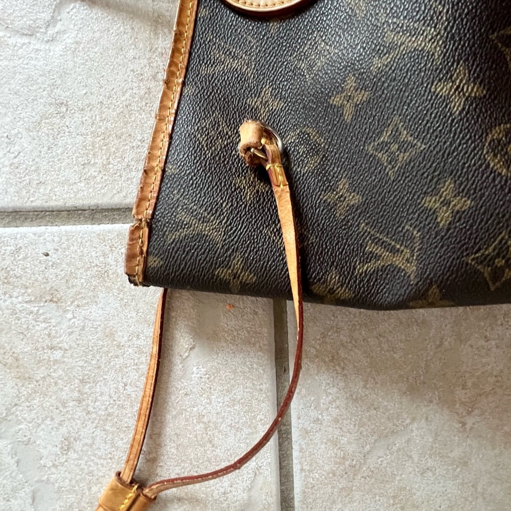 Louis Vuitton Monogram Neverfull MM - Picture 7 of 14
